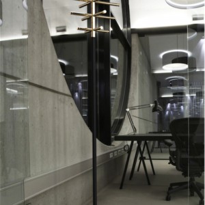 Crossway – garderobe – stumtjener