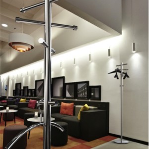 Crossway – garderobe – stumtjener