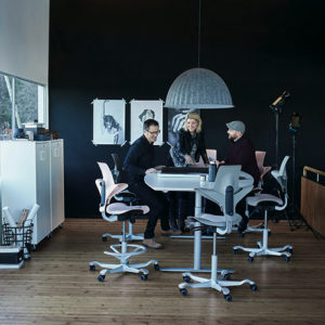 Haag - Capisco - Puls - Kontorstol - Ergonomisk - Kontormoebler