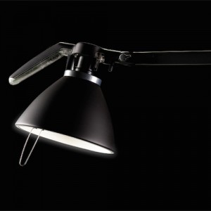 Fortebraccio- Skrivebordslampe - Skrivebordslamper - Kontormoebler - Bordlampe