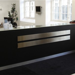 Stå - skranke - desk – kontor