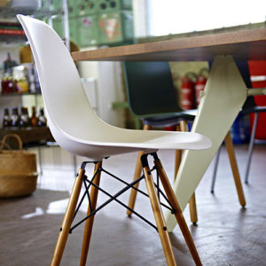 Vitra---Eames---DSW---Konferencestole---Moedestole---Kontormoebler---Design