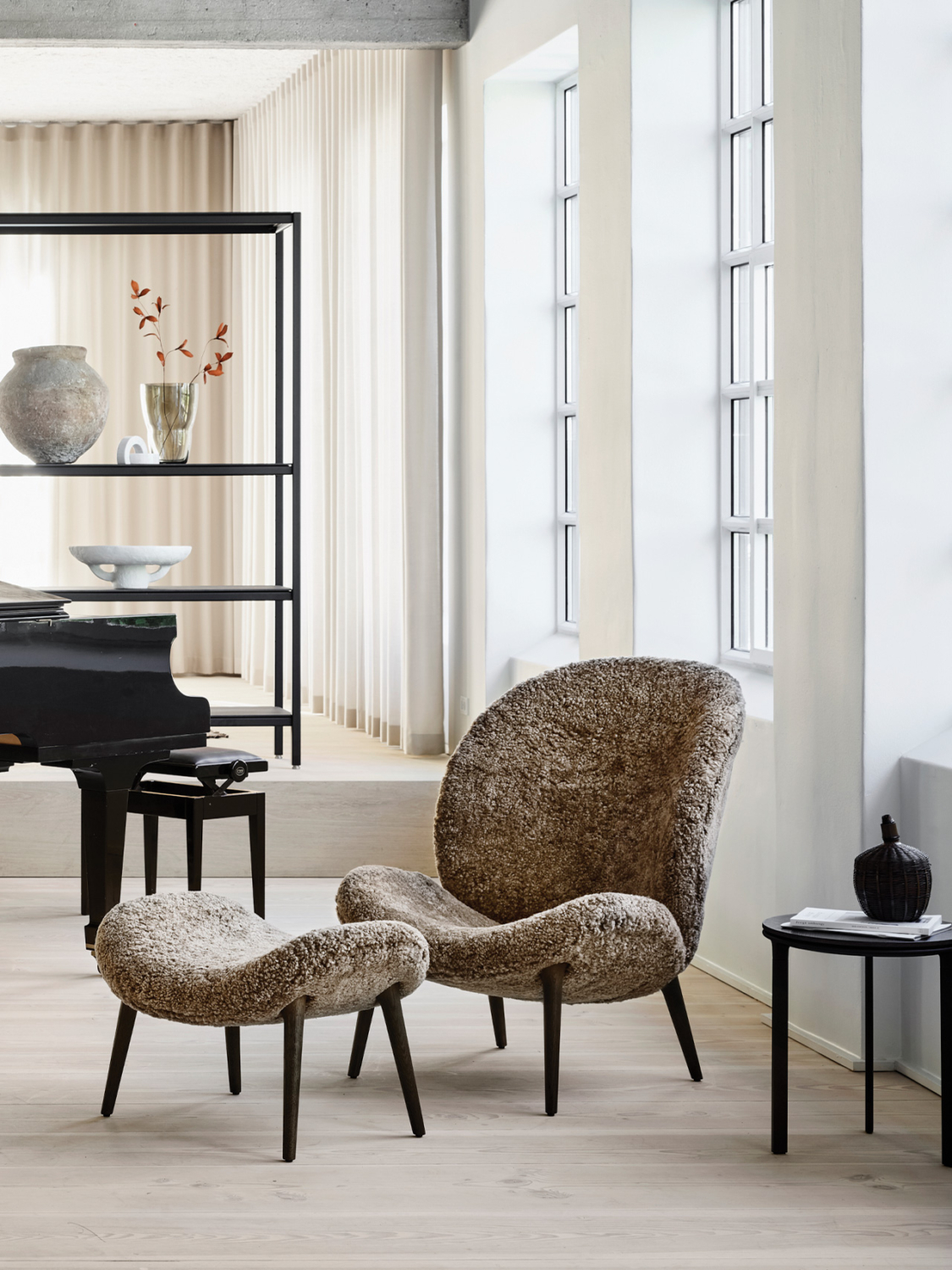 vipp-466-lodge-lounge-curly07-02_0